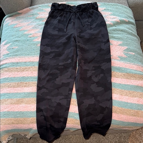 lululemon athletica Pants - Women’s Lululemon camo pants